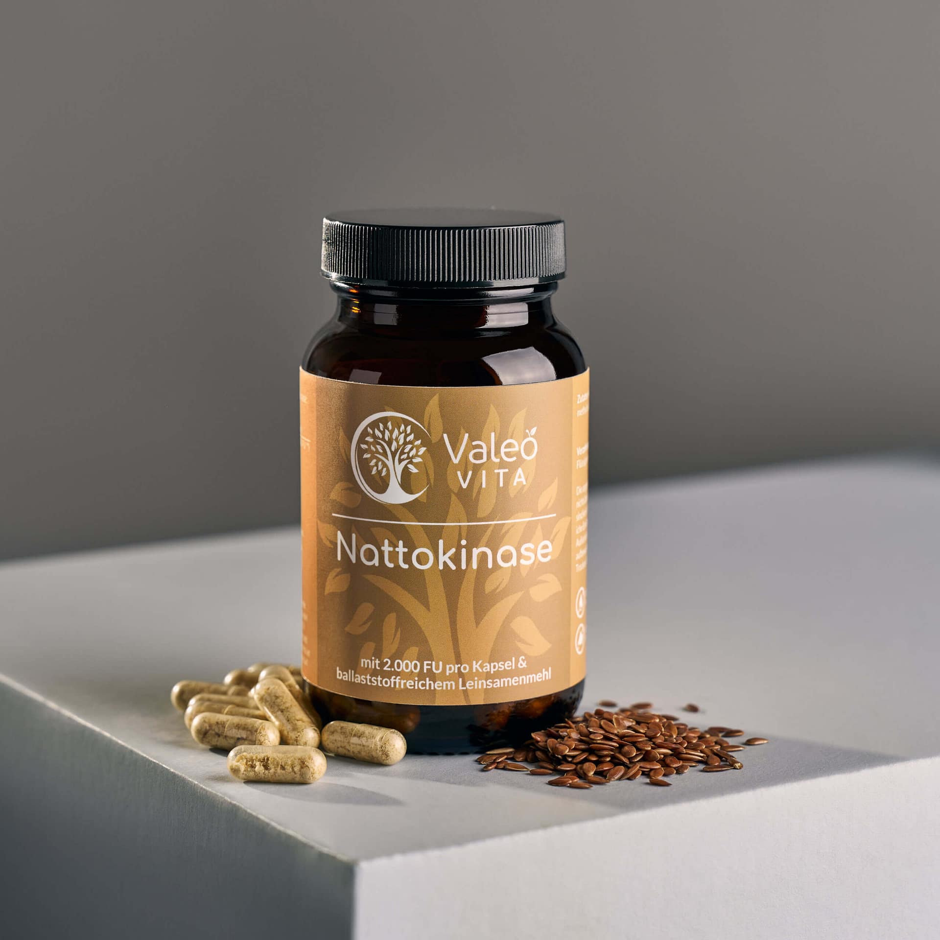 Nattokinase Kapseln – Enzymkomplex aus fermentierten Sojabohnen zur Unterstützung der Herz-Kreislauf-Funktion.